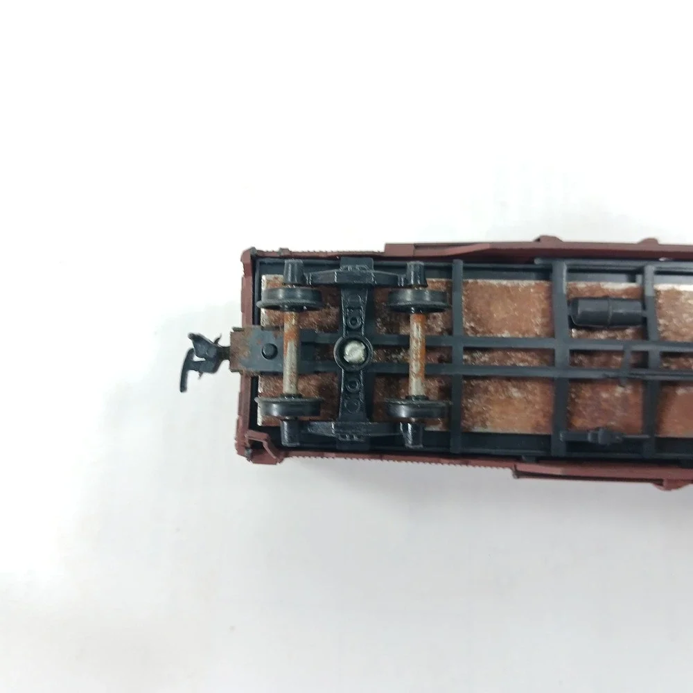 Athearn HO Scale Pennsylvania Railroad 50 Ft Plug Door Boxcar 74002 Brown PRR